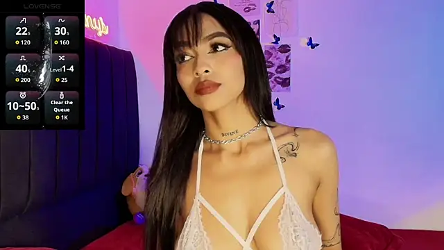 Alleanys Cristal online show from November 13, 2025, 7:18 pm