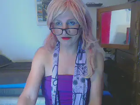 Snapshot of LorenJade chatting on February 25, 2025, 6:58 am LorenJade online show from February 25, 2025, 6:58 am