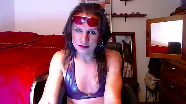 Snapshot of LorenJade chatting on July 15, 2026, 7:59 am LorenJade online show from July 15, 2026, 7:59 am