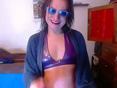 Snapshot of LorenJade chatting on January 18, 2026, 11:19 pm LorenJade online show from January 18, 2026, 11:19 pm