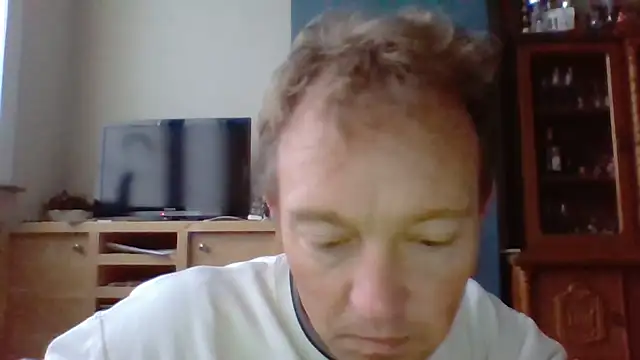 bertolini online show from November 6, 2025, 4:00 pm