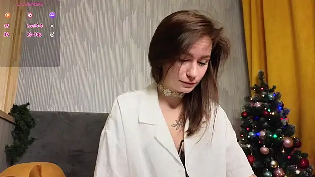 Snapshot of girl_with_snaketatto0 chatting on January 5, 2025, 1:45 am girl with snaketatto0 online show from January 5, 2025, 1:45 am