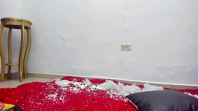 Snapshot of DEVORA_TAYLOR chatting on December 10, 2024, 3:01 pm DEVORA TAYLOR online show from December 10, 2024, 3:01 pm