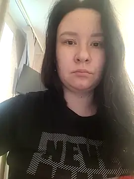 AlexaLexie online show from December 3, 2025, 8:25 am