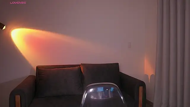Snapshot of GigiLee_ chatting on March 28, 2026, 2:01 am GigiLee online show from March 28, 2026, 2:01 am