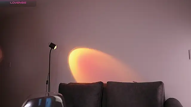 Snapshot of GigiLee_ chatting on February 12, 2026, 11:59 pm GigiLee online show from February 12, 2026, 11:59 pm