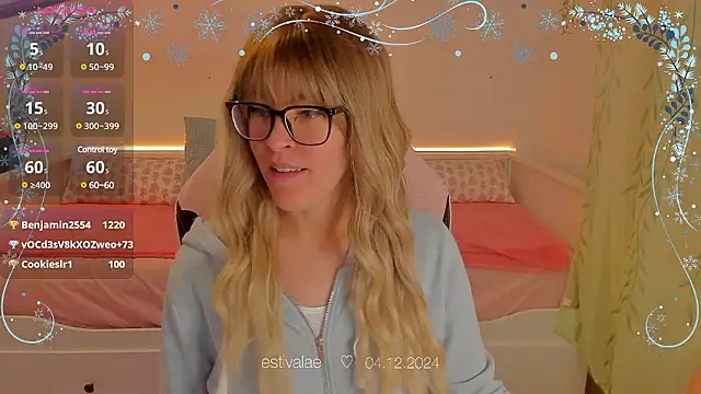 Snapshot of estivalae chatting on December 4, 2024, 4:21 pm estivalae online show from December 4, 2024, 4:21 pm