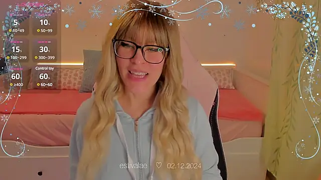 Snapshot of estivalae chatting on December 2, 2024, 2:58 pm estivalae online show from December 2, 2024, 2:58 pm
