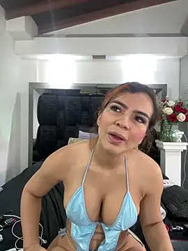 Snapshot of Arianna_Jones1 chatting on May 2, 2026, 7:19 pm Arianna Jones1 online show from May 2, 2026, 7:19 pm