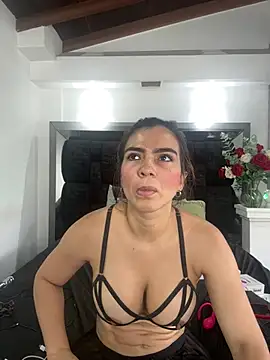 Snapshot of Arianna_Jones1 chatting on May 23, 2026, 9:25 pm Arianna Jones1 online show from May 23, 2026, 9:25 pm