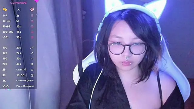 maydaykimmy online show from April 12, 2026, 8:45 pm