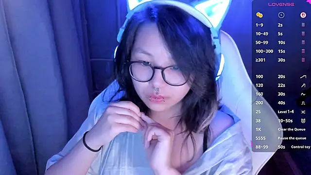 maydaykimmy online show from July 16, 2026, 11:24 pm