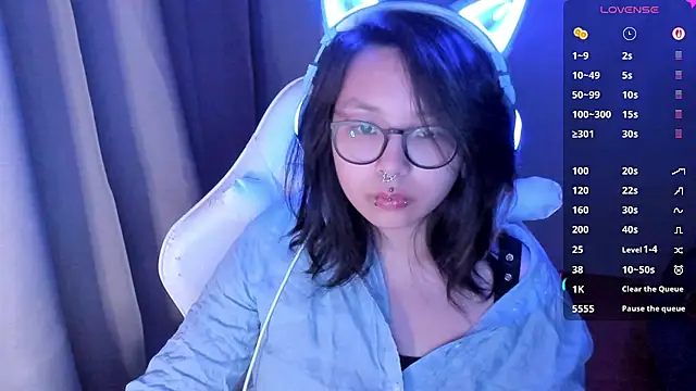 maydaykimmy online show from June 20, 2026, 8:47 pm