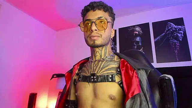 JuanCamiilo 66 online show from October 14, 2025, 4:24 am