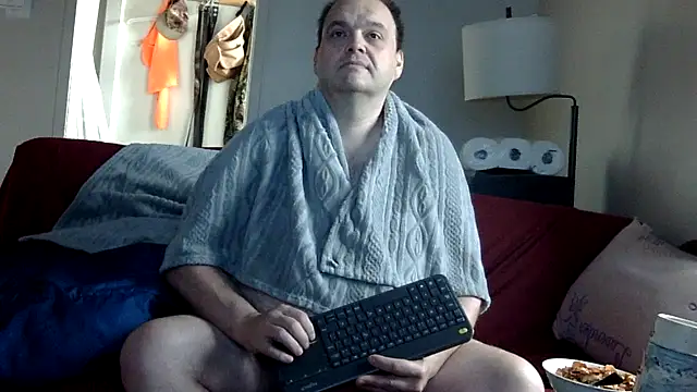 caressonnous online show from November 11, 2025, 1:39 pm