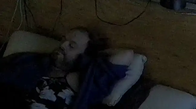 caressonnous online show from March 5, 2025, 9:37 pm