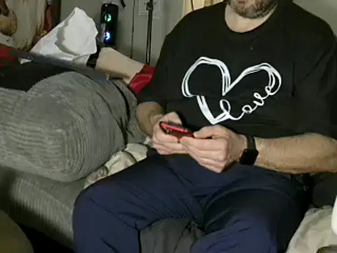 caressonnous online show from December 17, 2024, 11:16 pm