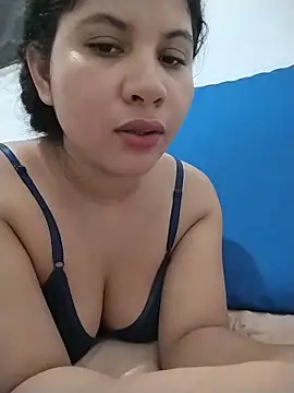 Yara0k online show from February 18, 2026, 11:34 pm