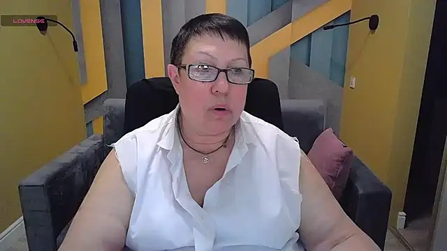 Snapshot of BarbaraTurners chatting on March 22, 2025, 1:43 am BarbaraTurners online show from March 22, 2025, 1:43 am
