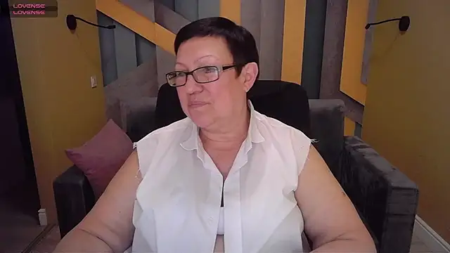 Snapshot of BarbaraTurners chatting on February 6, 2025, 5:35 am BarbaraTurners online show from February 6, 2025, 5:35 am