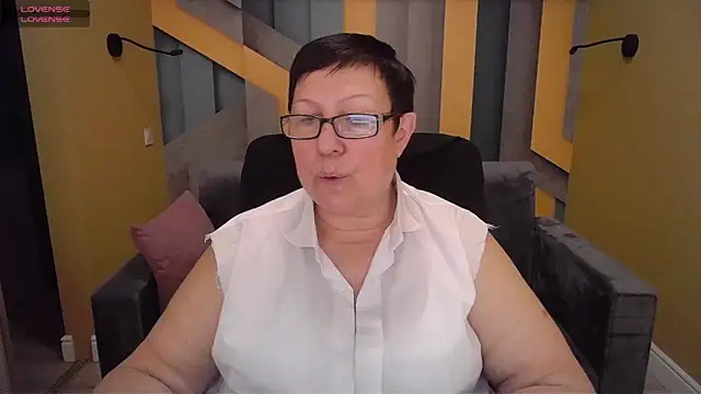 Snapshot of BarbaraTurners chatting on February 8, 2025, 5:29 am BarbaraTurners online show from February 8, 2025, 5:29 am