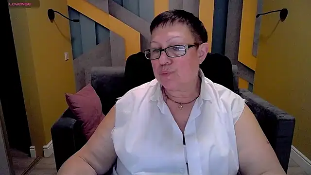 Snapshot of BarbaraTurners chatting on March 12, 2025, 9:35 pm BarbaraTurners online show from March 12, 2025, 9:35 pm