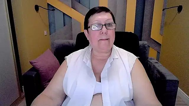 Snapshot of BarbaraTurners chatting on February 11, 2025, 12:28 am BarbaraTurners online show from February 11, 2025, 12:28 am
