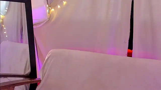 noemi foxxx online show from February 26, 2025, 1:22 pm