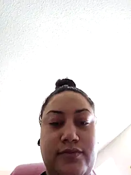 Snapshot of honeeyyy_pot chatting on March 13, 2025, 9:05 pm honeeyyy pot online show from March 13, 2025, 9:05 pm