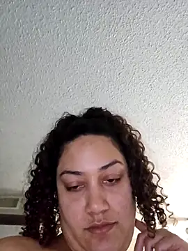 Snapshot of honeeyyy_pot chatting on September 21, 2025, 9:09 pm honeeyyy pot online show from September 21, 2025, 9:09 pm