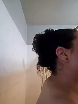 Snapshot of honeeyyy_pot chatting on March 19, 2025, 3:20 am honeeyyy pot online show from March 19, 2025, 3:20 am