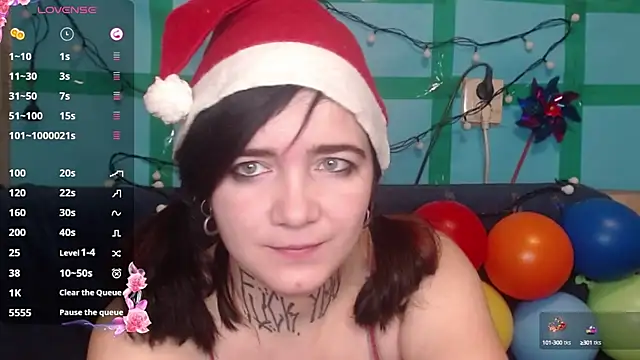 Snapshot of Yours_good_mood chatting on December 27, 2024, 12:45 pm Yours good mood online show from December 27, 2024, 12:45 pm