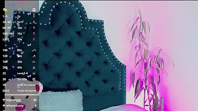 Snapshot of Emmaa_Saenz_ chatting on February 25, 2025, 3:09 am Emmaa Saenz online show from February 25, 2025, 3:09 am