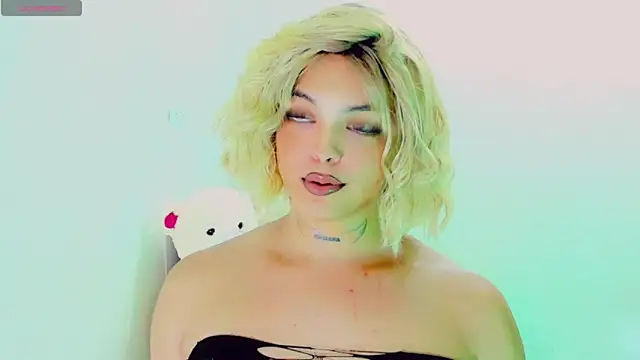 Snapshot of Emmaa_Saenz_ chatting on March 22, 2026, 10:22 pm Emmaa Saenz online show from March 22, 2026, 10:22 pm