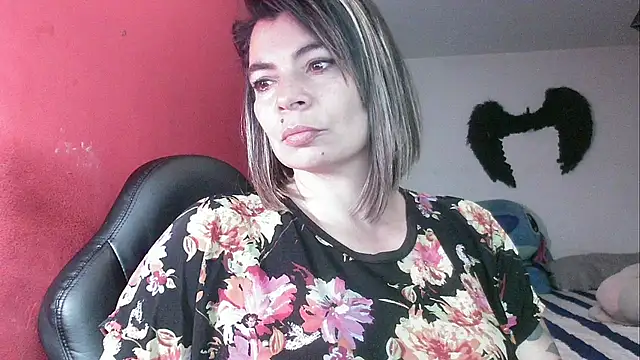 Snapshot of charlotedoll chatting on May 6, 2026, 2:15 am charlotedoll online show from May 6, 2026, 2:15 am