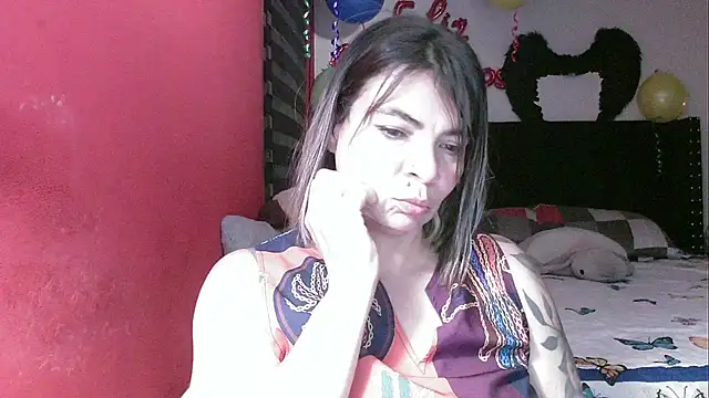 Snapshot of charlotedoll chatting on April 21, 2026, 12:45 am charlotedoll online show from April 21, 2026, 12:45 am