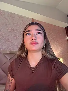 Snapshot of Arianavillada chatting on June 22, 2026, 3:58 am Arianavillada online show from June 22, 2026, 3:58 am