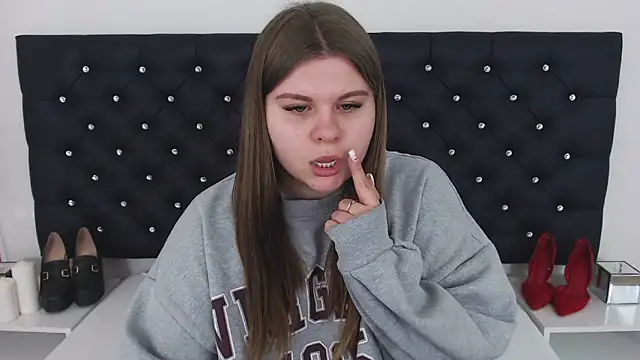 AbbyPleasure online show from February 26, 2025, 1:00 pm