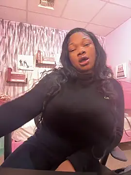 Snapshot of CharismaaBanx chatting on November 20, 2025, 4:57 am CharismaaBanx online show from November 20, 2025, 4:57 am