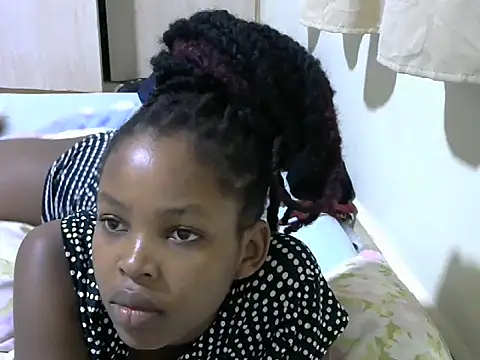 Snapshot of queen-sasha chatting on March 19, 2025, 10:42 pm queen-sasha online show from March 19, 2025, 10:42 pm