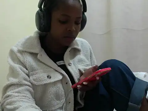 queen-sasha online show from May 22, 2026, 7:34 pm