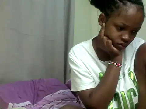 queen-sasha online show from November 25, 2025, 6:58 am