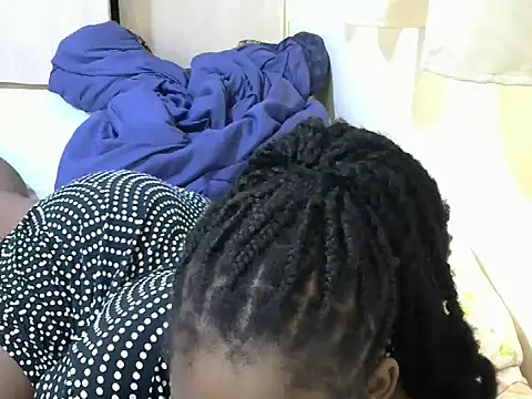 Snapshot of queen-sasha chatting on March 20, 2025, 7:03 am queen-sasha online show from March 20, 2025, 7:03 am