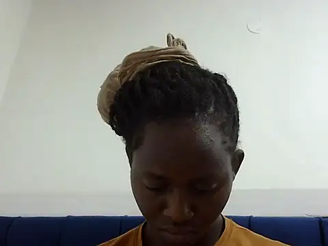 Seeexxxy-bree online show from April 7, 2026, 7:10 am