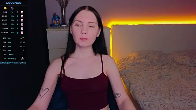 Katrine   online show from September 12, 2025, 10:42 pm