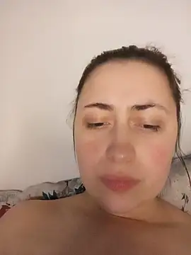 BiaHot010 online show from July 7, 2026, 9:18 pm