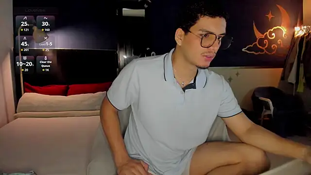 Snapshot of Curlblue chatting on July 6, 2026, 1:45 am Curlblue online show from July 6, 2026, 1:45 am