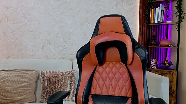 AdanReilly online show from April 2, 2026, 9:43 pm