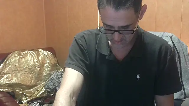 Lia Y PatrickX online show from November 13, 2025, 7:18 pm