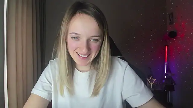 Snapshot of RouseReed chatting on February 15, 2025, 10:33 am RouseReed online show from February 15, 2025, 10:33 am
